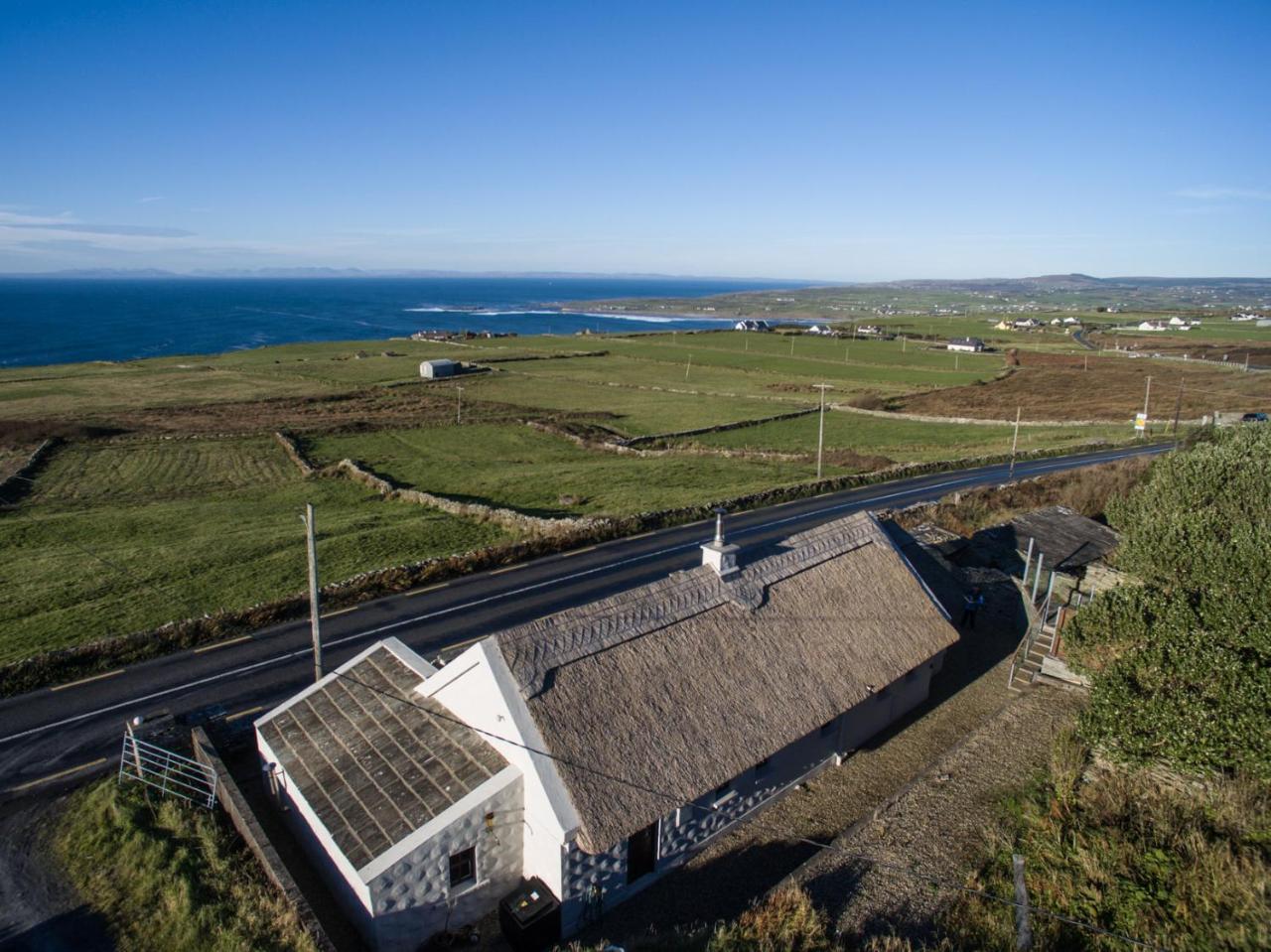 Storytellers Cottage Ballycotteen Kültér fotó